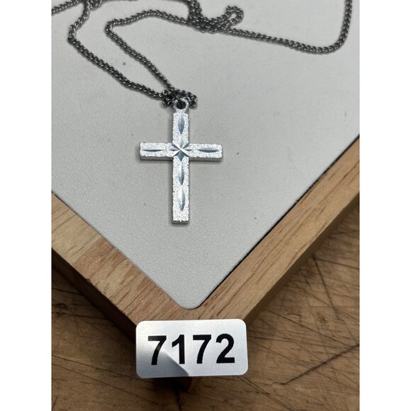 Sterling Silver Cross Necklace With Delicate Chain 18 Inch Length Timeless Relig - Picture 5 of 8